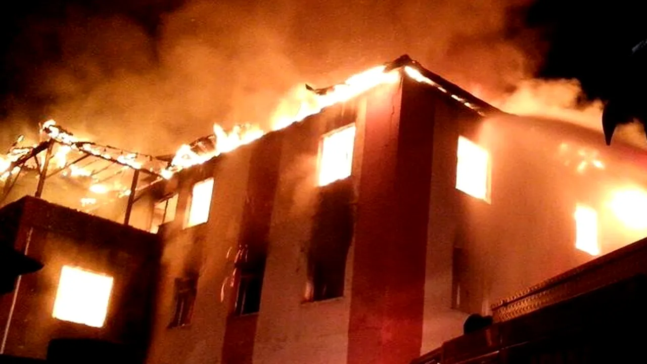 Tragedie în Turcia: 12 morți și 22 de răniți în urma unui incendiu la un cămin de fete