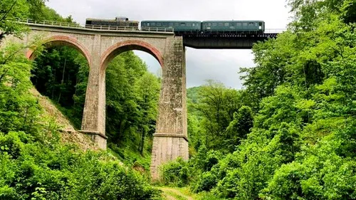 Una dintre cele mai frumoase căi ferate din România, Anina - Oravița, ar putea fi salvata de la închidere