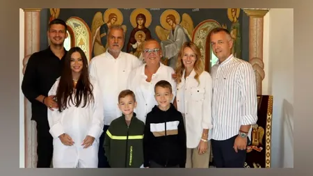 Adrian Năstase, bunic a treia oară: Theodor Ioan, născut din părinţi CAMPIONI