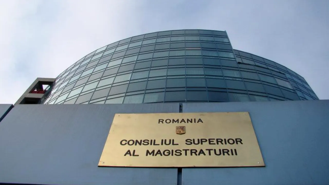 CSM consultă magistrații pe legea pensiilor de serviciu. Adunări generale convocate de urgență