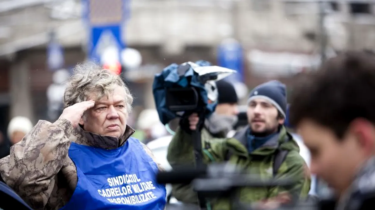 Senatul a adoptat legea privind majorarea pensiilor militare care au fost reduse în 2010