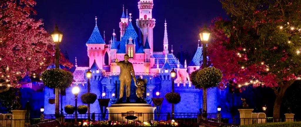 Disneyland Paris, evacuat după descoperirea unui pachet suspect