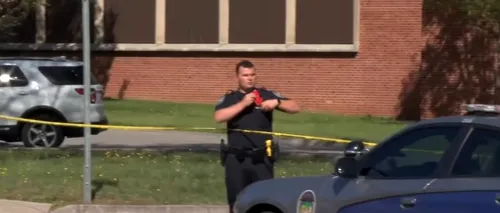 Atac armat la un liceu din Knoxville, Tennessee. Un elev a murit în urma schimbului de focuri cu poliția (VIDEO)