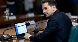Sebastian Burduja, amenințat de fostul președinte CA al CNCIR: „Să mori înecat ca copilul tău” / „Nici nu știi cu cine te-ai pus”