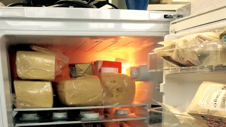 Câte zile maximum poți lăsa în frigider brânza și cașcavalul, dacă ai desfăcut deja ambalajul