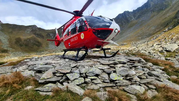 Salvamont România a publicat o serie de RECOMANDĂRI pentru protecția excursioniștilor în caz de furtuni cu tunete și fulgere