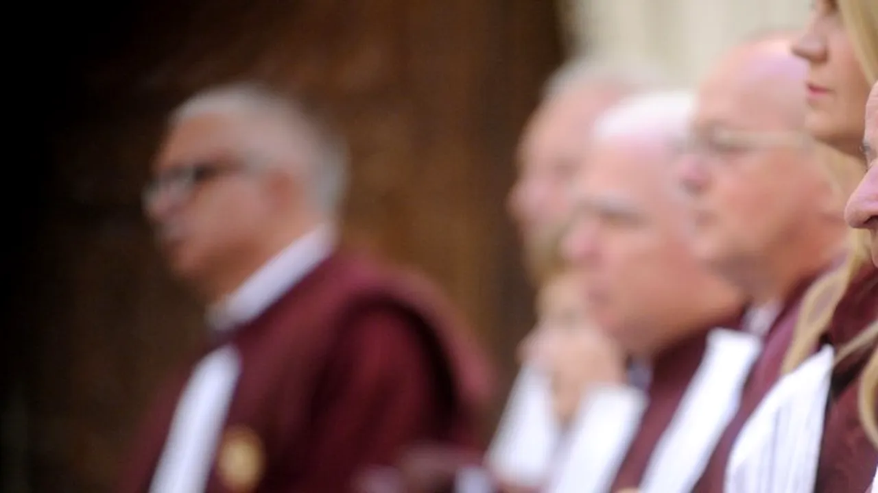 CCR a decis: Toate hotărârile Parlamentului trec pe la Curtea Constituțională