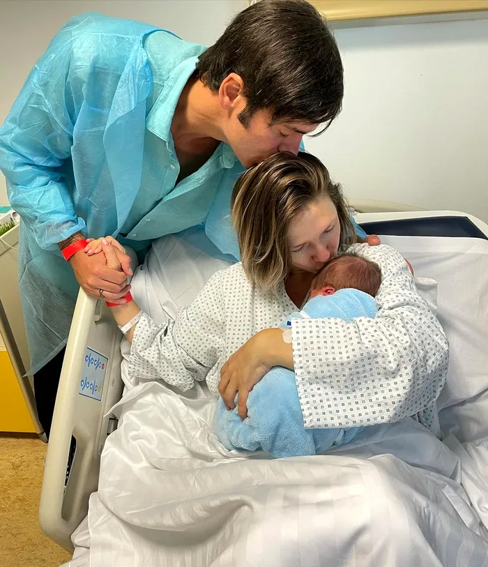 Radu Vâlcan, Adela Popescu și al treilea băiețel al familiei