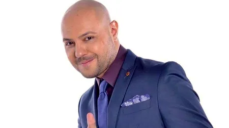 FOTO / Mihai Mitoșeru, mai FERICIT ca niciodată alături de viitoarea sa soție. ”Lucrăm la copil”