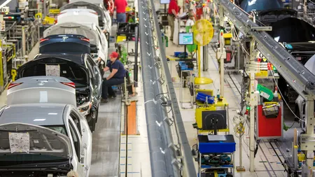 Donald Trump, decis să distrugă industria auto din Mexic. Ce amenințări a primit compania Toyota