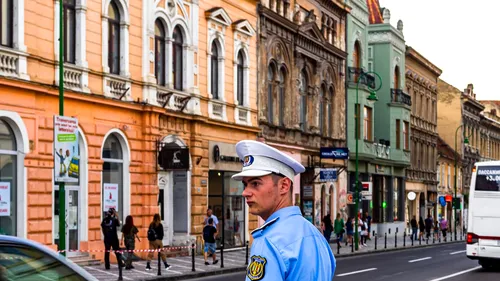 Caz ciudat în Brașov: o femeie a tușit către poliţişti şi le-a spus că are coronavirus