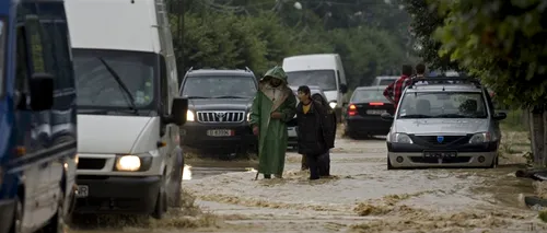 Mai multe tronsoane din DN1 între Ploiești și Brașov au fost inundate. Traficul este deviat prin Breaza