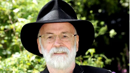 Scriitorul Terry Pratchett, autorul seriei de romane „Discworld
