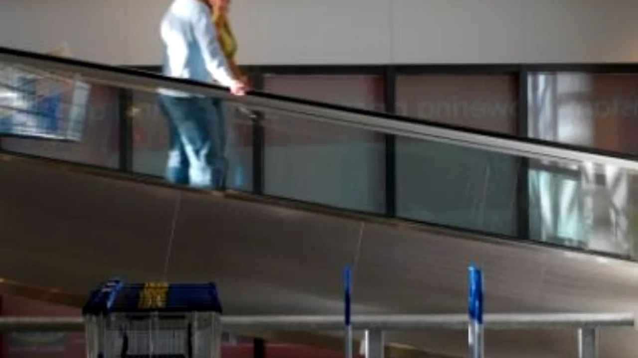 IKEA, nevoită să plătească despăgubiri, după ce un băiețel a avut un accident pe scara rulantă dintr-un magazin