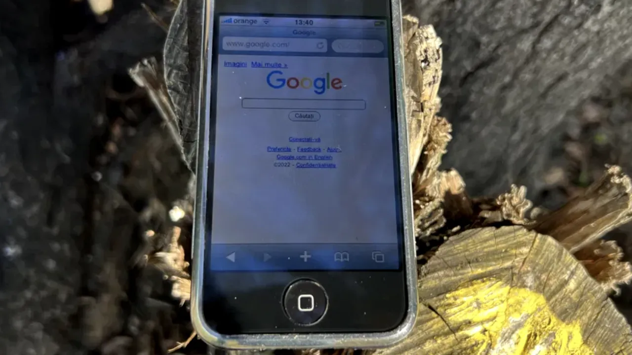 Cât costă acum primul telefon iPhone! Cu cât se vinde pe OLX