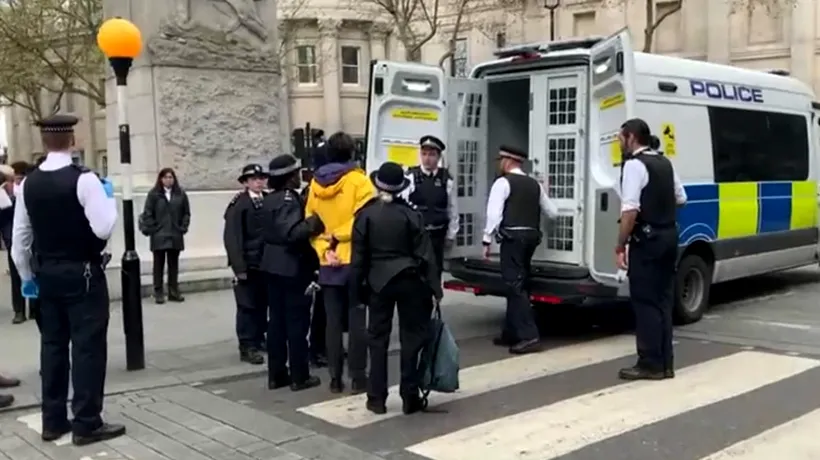 Șase protestatari antimonarhiști au fost arestați la Londra. Printre ei se afla și liderul republican Graham Smith