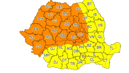 ALERTĂ. Este cod portocaliu de furtună în mai multe zone din ţară, joi, până la ora 23.00! Codul galben de vreme rea, prelungit până duminică la ora 10.00