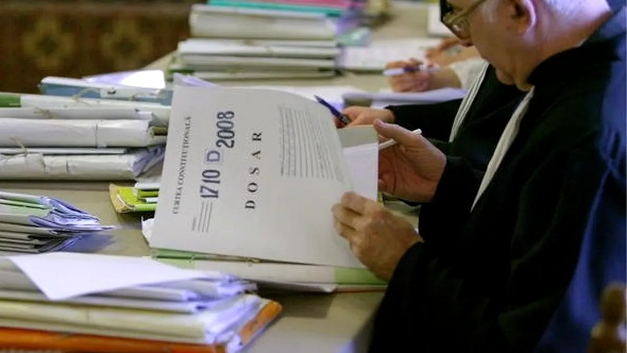 PROIECT depus la Senat de Robert Cazanciuc și Daniel Fenechiu: Prevede renunțarea la procedura încuviințării executării silite de către un judecător