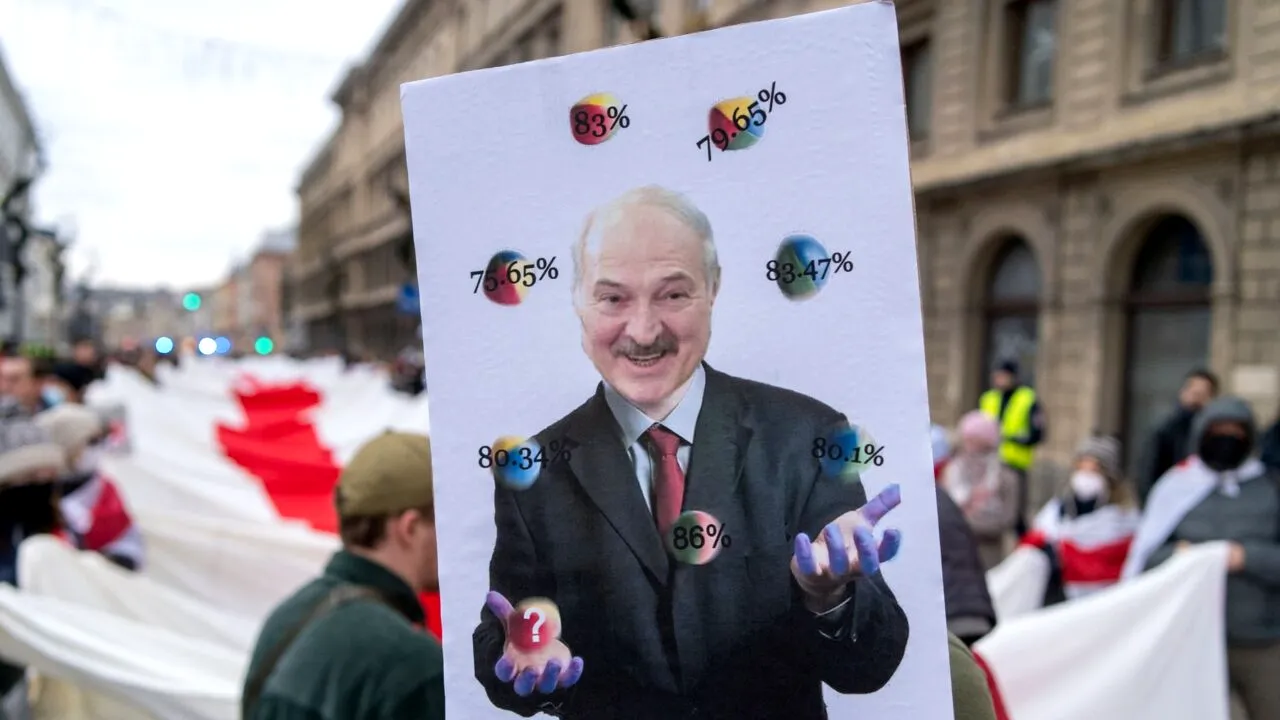 Alexander Lukașenko câștigă al ȘAPTELEA mandat de președinte în Belarus: 