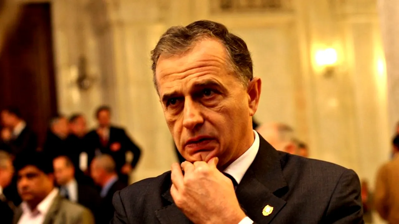 Mircea Geoană, filmat după ce s-ar fi urcat băut la volan. Poliția Rutieră a deschis o anchetă