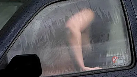 Cum s-a răzbunat o femeie după ce și-a găsit soțul înșelând-o cu sora geamănă