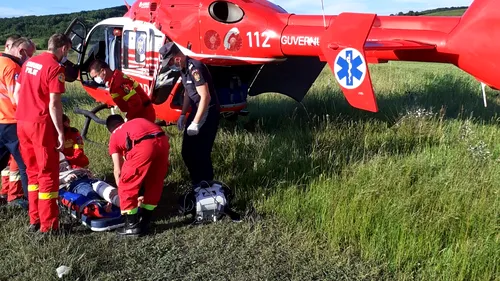 Un bărbat de 30 de ani, din Vâlcea, a intrat în stop cardio-respirator după ce s-a înecat cu mâncare. A fost dus la spital cu un elicopter SMURD