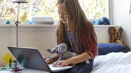 (P) Prietenul care te ajută să te organizezi și să te informezi: Noul Chromebook de la HP