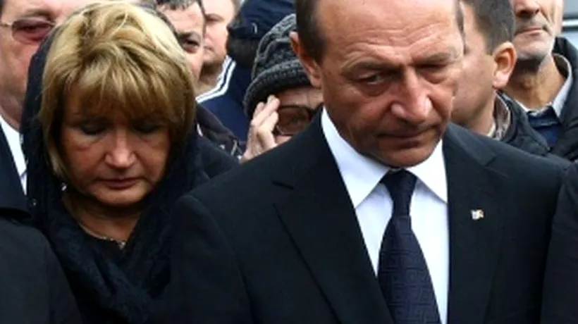 Sute de persoane au participat la înmormântarea socrului lui Traian Băsescu