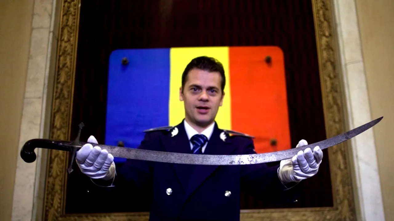 O sabie otomană din 1877, cu care o femeie și-a ucis soțul în 2010, a fost predată Muzeului de Istorie