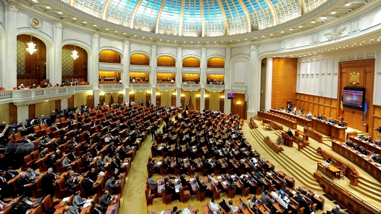Modificarea legii referendumului, care face mai ușoară DEMITEREA PREȘEDINTELUI, aprobată de Senat