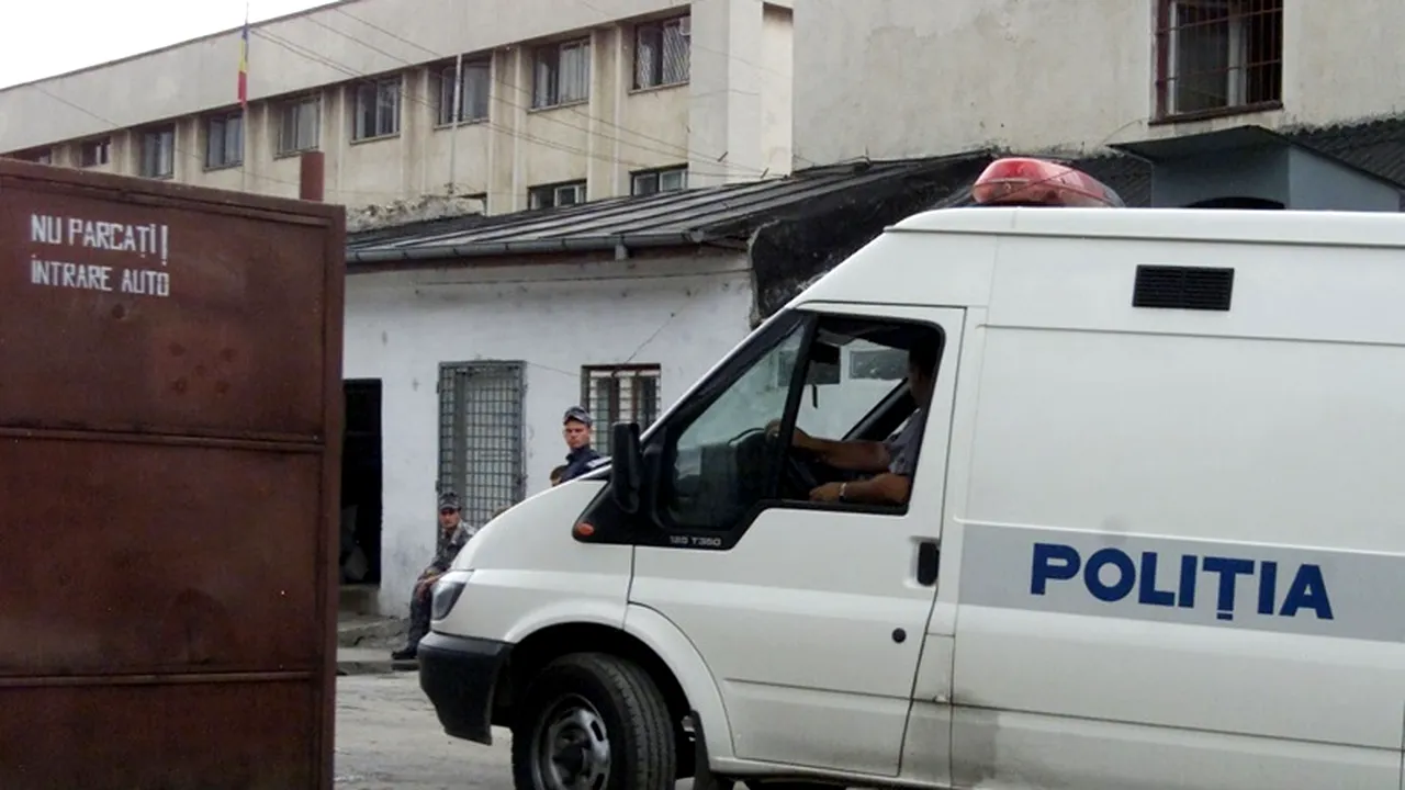 UPDATE: Prim-procurorul din Buftea care ar fi luat șpagă țigări și mâncare, arestat