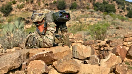 Statele Unite vor retrage 5.000 de militari din Afganistan și vor închide mai multe baze militare