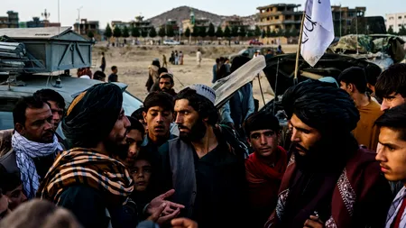 Afganistan: Fratele fostului președinte a jurat loialitate talibanilor | VIDEO