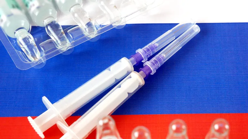 Rusia începe vaccinarea populației cu al doilea vaccin împotriva COVID-19, EpiVacCorona