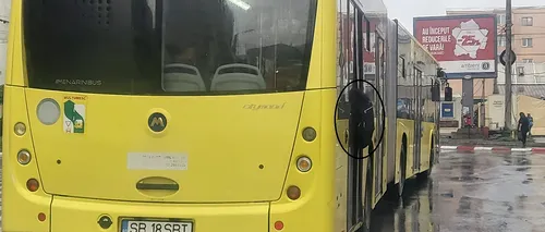 Adolescent „PLIMBAT” cu rucsascul între uși, de șoferul uni autobuz din Sibiu. Compania locală de transport în comun își cere scuze și face cercetări
