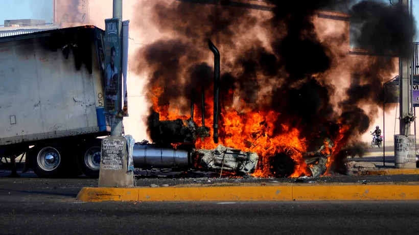 Lupte de stradă în Mexic după arestarea fiului lui El Chapo. Sute de vehicule au fost incendiate și mai mulți polițiști au fost uciși