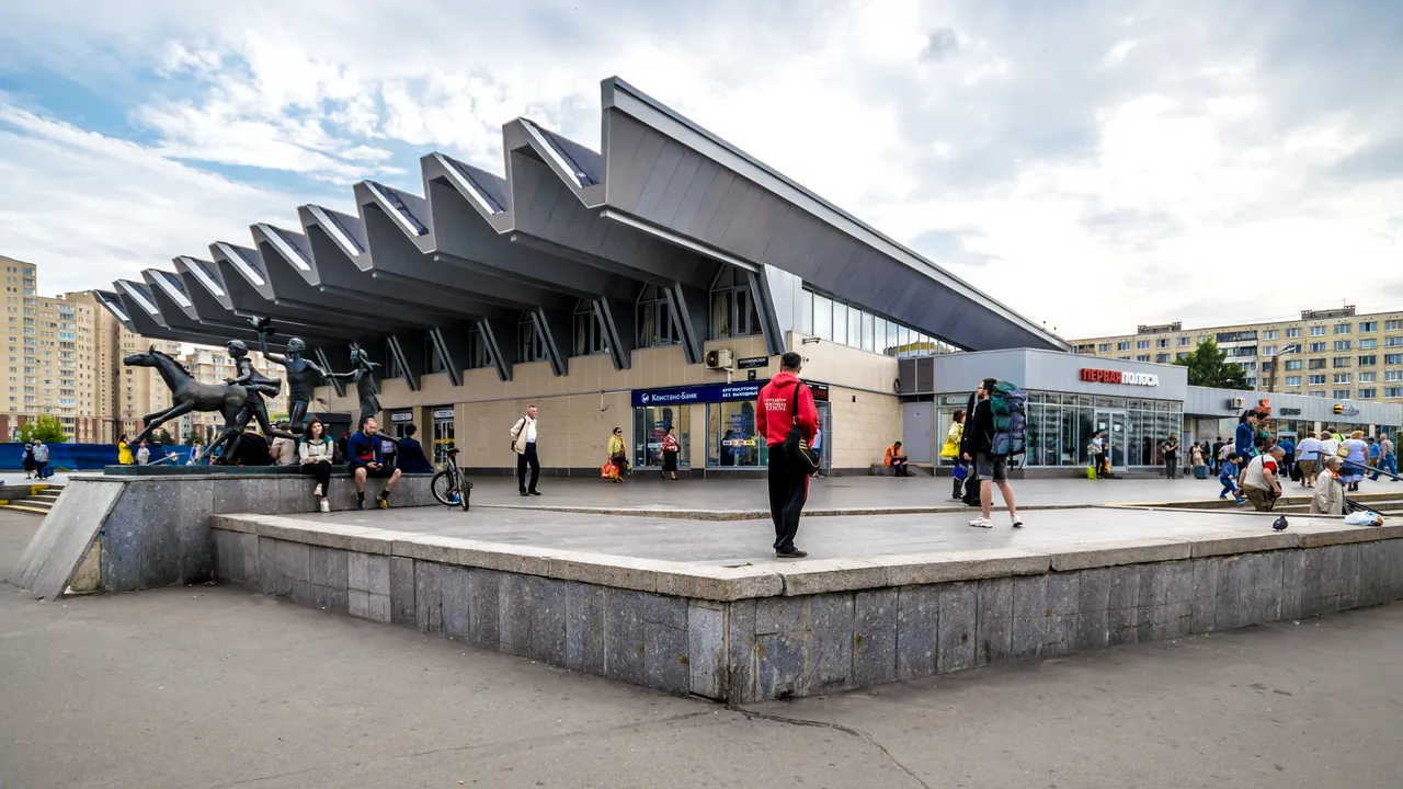 Stație de metrou din Sankt Petersburg, închisă la două zile după atacul terorist, din cauza unui mesaj anonim