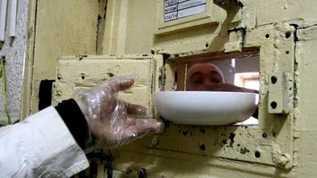 Avem meniul! Ce mănâncă în fiecare zi pușcăriașii din Penitenciarul Gherla. Acuzații grave din partea unui deținut