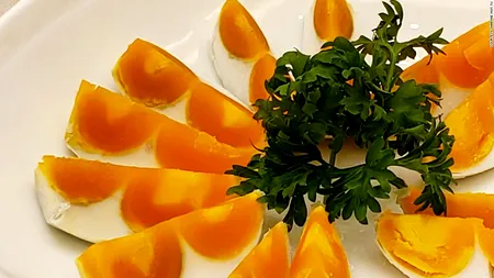 Provincia chineză renumită pentru ouăle sale de rață cu dublu gălbenuș. Delicatesa culinară, căutată în China