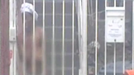 O diplomată a Ambasadei Nigeriei la București a dansat goală în curtea casei unde locuiește