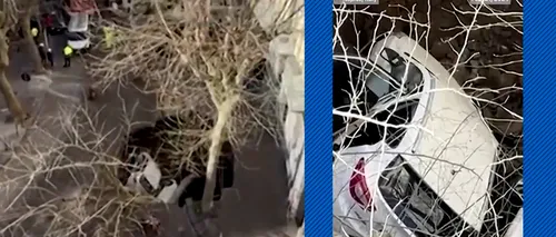 ÎNGHIȚIȚI de canalizare. Două mașini și un copac au intrat în pământ la Napoli