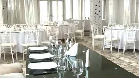 Petrecerile de 1 și 8 martie, mai SCUMPE anul acesta. Cât ar putea costa acum o cină romantică la restaurant