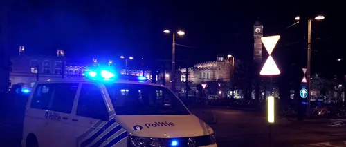 Un bărbat care a atacat cu un cuțit doi polițiști în gara din Gent a fost împușcat. Atacatorul, în stare gravă. VIDEO