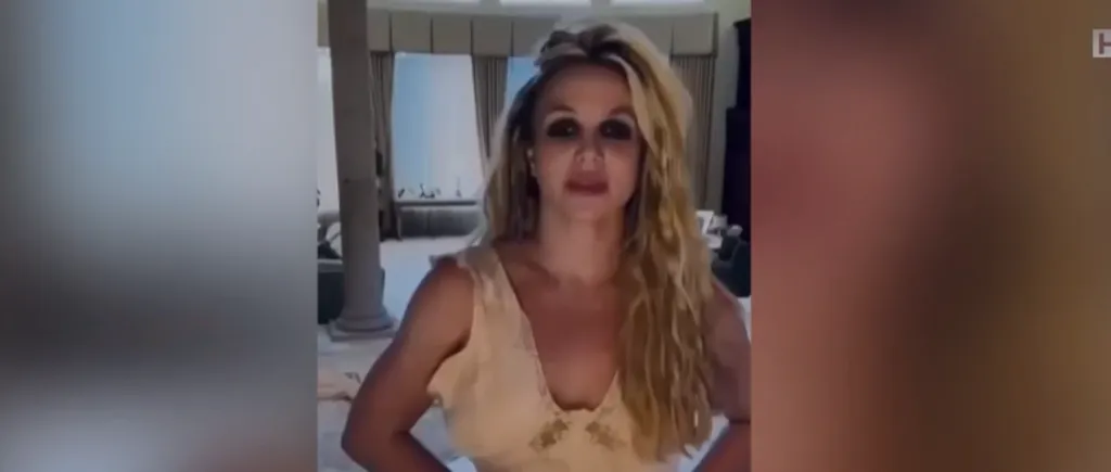 Britney Spears șochează din nou. S-a căsătorit cu ea însăși și a plecat chiar și în luna de miere