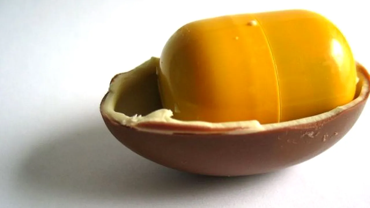 Motivul pentru care ambalajul pentru jucăriile din ouăle Kinder e mereu galben