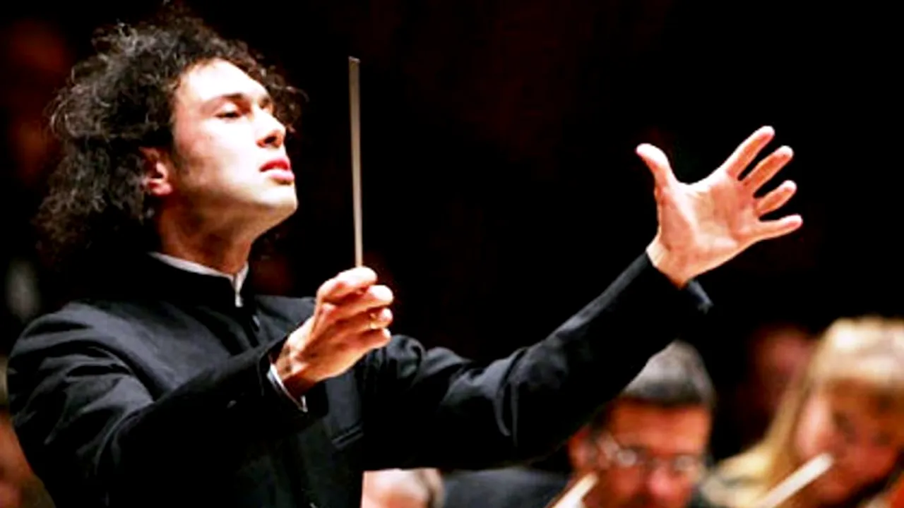 FESTIVALUL GEORGE ENESCU 2015. Cine ar putea veni ca director artistic în locul lui Ion Holender 