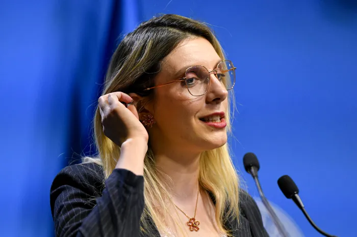 Diana Buzoianu: „Pentru decizii importante mă consult cu mama și tata”