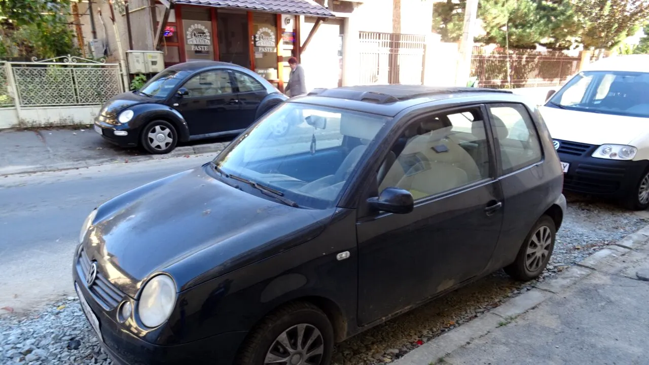 FOTO | ANAF scoate la licitație un Volkswagen Lupo, din 2001, cu 330.000 de kilometri la bord! Cu cât se vinde autoturismul