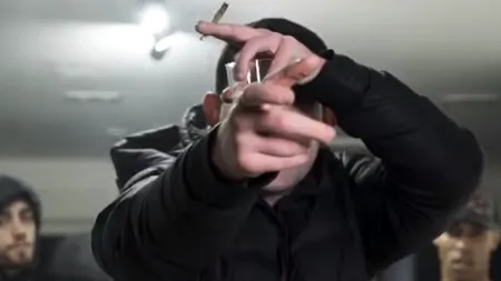 Celebritate de dincolo de gratii: Cum a reușit un rapper să devină o adevărată vedetă pe YouTube - VIDEO 