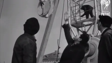 1 MAI MUNCITORESC - ZIUA MUNCII de altădată. O înregistrare de arhivă prezintă „realizările de prestigiu, elocvent manifest electoral